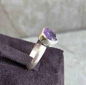 Bague de mode en argent sterling de style bohème unisexe fabriquée à la main avec pierre précieuse d'améthyste pour anniversaire de mariage ou cadeau de fête - Product Image 3