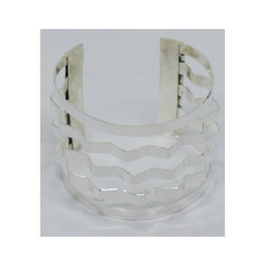 Dernières tendances indiennes faites à la main dans la conception de bracelets en argent mince élégant de mode pour le bracelet fait main d'usage quotidien fait en argent - Product Image 4