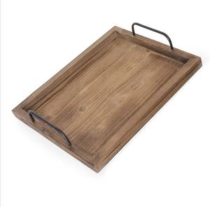 Bandeja de servicio rectangular de madera de pino natural con asas de metal, perfecta para comer en el hogar y en restaurantes - Product Image 2