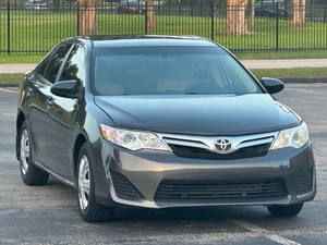 2022สำหรับ Toyota Camry xse รถซีดานแบบไฮบริดเกียร์อัตโนมัติหนัง Rwd แบบพาโนรามาสีดำซันรูฟพวงมาลัยซ้าย
