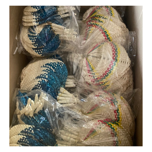 Abanico de hoja de palma hecho a mano, perfecto para bodas tropicales, eventos bohemios o souvenir abanico de Palma tejido a mano, abanico plegable de hoja de palma - Product Image 4