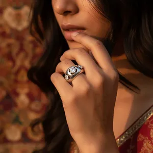 Anillo de Moda Chapado en Oro Rosa y Rodio con Circonitas Cúbicas para Uso Diario de Mujer - Product Image 2