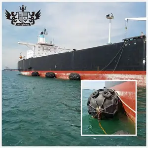 Muelle submarino Yokohama Barco Neumático Guardabarros de goma marino con cadena y red de neumáticos