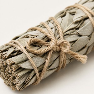Bâtons d'encens tibétains à la sauge sclarée en gros |   Lots de nettoyants en gros pour revendeurs |   Alternative au sauge blanche en marque privée | - Product Image 1