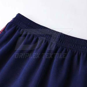 Chándal de hombre de alta calidad hecho en Pakistán, chándal de hombre de ropa informal con logotipo personalizado de alta calidad para venta en línea - Product Image 6