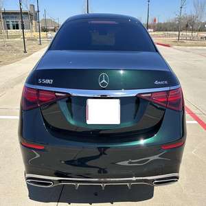 2025 S-580 4Matic 496 ch Bi-Turbo 10 cylindres Transmission intégrale Faible kilométrage Prix abordable Disponible en stock Gauche Légèrement usagé - Product Image 3