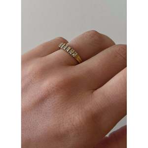 Anillo de Diamantes Redondo Estilo Art Deco Vintage - Product Image 2