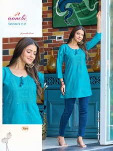 Mujer tradicional india paquistaní lista para usar de longitud media rayón pesado en relieve todas las estaciones Regular Fit Short Kurtis al por mayor - Product Image 4