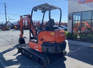 Miniexcavadora Kubota de 3 Toneladas, Excavadora Compacta KX033-4, Excavadora de Giro Cero para Construcción, Paisajismo y Servicios Públicos - Product Image 4