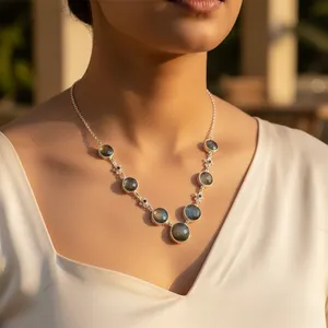 Collier en argent 925 pour femmes, pierre précieuse verte pour un usage quotidien - Product Image 3