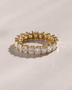 4mm Asscher Cut Diamond Mujer Minimalista Eternity Band | Anillo de bodas Full Eternity | Plata esterlina chapada en oro 18K - Product Image 1