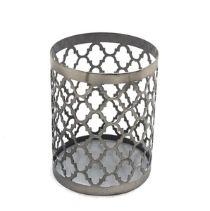 เชิงเทียนทองเหลืองชุบทองวัสดุเหล็กสำหรับตกแต่งงานปาร์ตี้เชิงเทียนโบราณสำหรับตกแต่งงานแฮนด์เมดออกแบบได้ตามต้องการ - Product Image 3