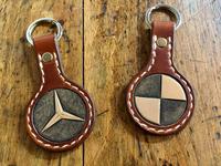 Très vente personnalisé porte-clés en cuir usiné cousu à la main en cuir lettre porte-clés Western en cuir véritable porte-clés articles