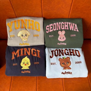 Venta al por mayor de personajes bordados personalizados camiseta 250GSM 100% algodón de corte suelto Casual Top Anti-Pilling transpirable Unisex lindo - Product Image 4