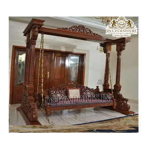 ชิงช้าไม้แกะสลักแบบดั้งเดิมสไตล์อินเดีย ทำจากไม้สักทันสมัย ขนาดสั่งทำได้ สีตามต้องการ เหมาะสำหรับงานอีเว้นท์ในสหราชอาณาจักร - Product Image 1