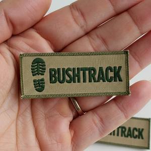 Etiquetas tejidas de Damasco satinado de alta calidad para equipos al aire libre, uniformes tácticos personalizados y caza, envío rápido OEM ODM - Product Image 2