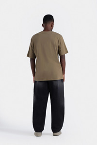 Vente en gros de t-shirts unisexes Kadia pour hommes, personnalisés, 100% coton, manches courtes, coupe ample, style gothique, anti-plis, imprimés en sérigraphie - Product Image 4