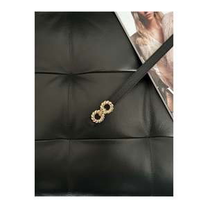 Women's <b>Black</b> <b>Thin</b> <b>Belt</b> with Gold Buckle (Suitcase: Jacket <b>Belt</b>, Shirt <b>Belt</b>, Dress <b>Belt</b>) - <b>Black</b> - Product Image 6
