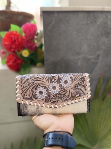 Nueva llegada elegante piel de vaca occidental bolso de mano multiuso Cartera de mujer y funda de teléfono - Product Image 2