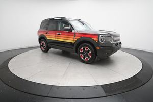 2025 F O R D Bron.co Sport gratuit. Wheeling AWD Boîte de vitesses automatique Sièges en cuir Titre propre Sans accident Faible kilométrage - Product Image 4