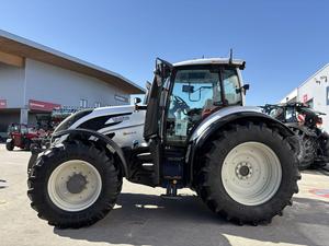 Envío Gratuito, Tractor Utilitario Pesado Valtra T215 de 215 HP (158 kW) y 7.3 Toneladas, 4WD, Aprobado por EPA/CE - Product Image 5