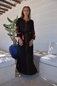 Dernière robe longue Boho au design moderne et élégant pour femmes robe écologique tissée à manches longues avec broderie à la taille naturelle - Product Image 3