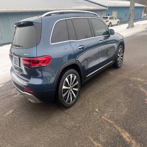 Mercedes-Benz GLB 250 4MATIC 2022 en parfait état - Product Image 3