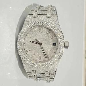 Reloj de diamantes de moissanita de primera calidad con relojes de pulsera de estilo lujoso de mayoristas indios exportadores precios bajos - Product Image 1