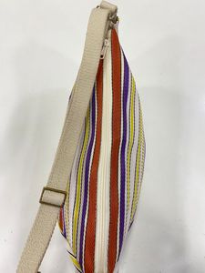 Grands sacs à fermeture éclair en nylon recyclé écologique Sacs à linge réutilisables en plastique durable Modèle de sac tissé en PP Impression offset - Product Image 4