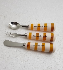 Juego de cubiertos de acero inoxidable para cocina, set de 4 cubiertos con cuchara chapada en acero inoxidable y cuchillo - Product Image 2