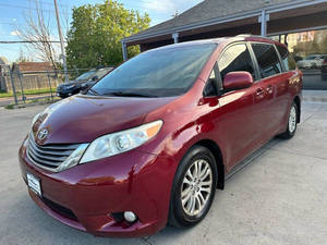 Usado 2013 T * oyota Sienna XLE - Product Image 2