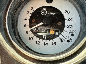 Compre Tractor Agrícola Ford 6610 4WD de 70HP con Transmisión por Engranajes, Motor, Caja de Cambios, Bomba y Rodamientos a Precios Accesibles - Product Image 4