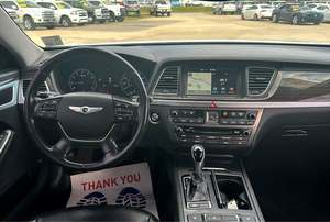 Offre exceptionnelle : Hyundai Genesis 3 d'occasion. 8 A W D - PRÊT À EXPÉDIER - Product Image 4