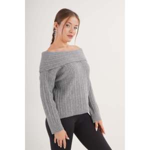 Pull en maille gris fumé à sequins style décontracté Madonna en gros - Product Image 4