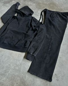 Ensemble de survêtement de sororité grecque noir personnalisé sweat à capuche et joggeurs délavés au soleil en cristal pour les vêtements et les événements de la vie grecque élégante - Product Image 2