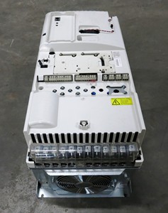 Nuevo accionamiento de CA original de + B058 con caja de acero inoxidable y plástico Protocolo Modbus RTU - Product Image 3