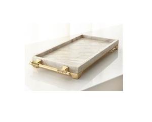 Plateau de service en résine artistique pour les mariages ou les cadeaux de pendaison de crémaillère présentant un mélange étonnant de beauté et de fonction - Product Image 6