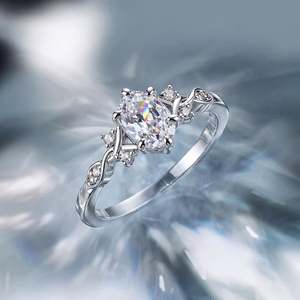 แหวนหมั้นเพชรทรงรีแบบอินฟินิตี้ทวิสต์สั่งทำพิเศษจาก Jeulia - Product Image 4