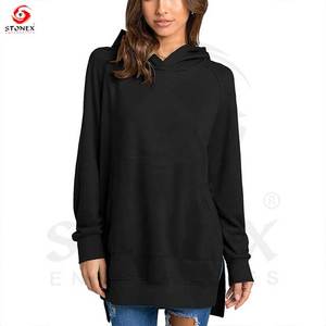 เสื้อยืดคอกลมทรงหลวมไซส์ใหญ่พิเศษสำหรับผู้หญิงเสื้อยืดผ่าข้างสีทึบพิมพ์โลโก้ตามสั่ง - Product Image 4