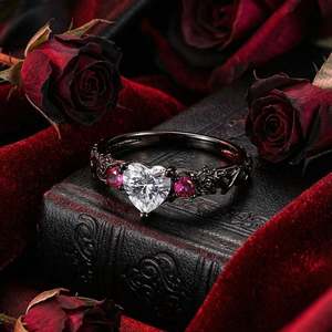 Anillo Jeulia Gótico con Corazón de Flor Negra en Plata de Ley - Product Image 5
