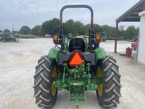 Johnderr รถแทรกเตอร์40HP 4x4ล้อ60ม. ดาดฟ้าตัดหญ้าอายุการใช้งานยาวนานใช้งานได้อย่างเป็นธรรม; รวมถึงปั๊มแกนเกียร์แบริ่งเครื่องยนต์แกนมอเตอร์ - Product Image 6