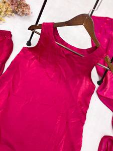 Henixa Creation Surat presenta el nuevo diseñador Chinnon para Silk Salwar Kameez Slim Fit Party Ocasiones disponibles al por mayor - Product Image 3