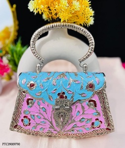 กระเป๋าโลหะขัดเงาของผู้หญิงกระเป๋าคลัทช์สีเงินจากเยอรมันกระเป๋าถือขนาดเล็กสำหรับผู้หญิง - Product Image 1
