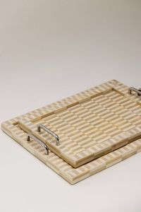 BANDEJA ÚNICA DE SERVICIO CON INCRUSTACIONES DE HUESO DE LA MEJOR CALIDAD con detalles en nácar Uso multiusos para servir - Product Image 2