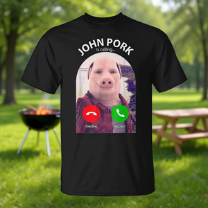 Camiseta con meme de John Pork Is Calling, camiseta negra divertida unisex para adultos - Product Image 3