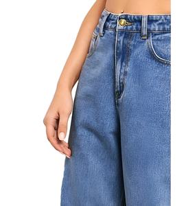Venta al por mayor de la calle de estilo de las mujeres holgado pantalones de mezclilla patrón sólido con rasgado deshilachado dobladillo de las señoras de moda - Product Image 3