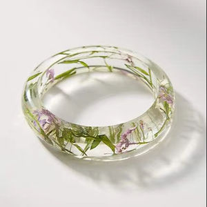 สร้อยข้อมืออะคริลิคทรงสี่เหลี่ยมที่ไม่สม่ำเสมอหลายสีเป็นประกายกำไลข้อมือเรซิ่นเครื่องประดับกำไลมุกหรูหราและกำไลข้อมือ - Product Image 1