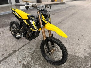 Nouvelle moto tout-terrain SurronS HYPER BEE 14/12 2025 entièrement équipée, prête à être expédiée - Product Image 2