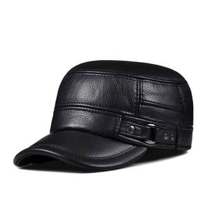 Casquette de camionneur en cuir noir de haute qualité, personnalisable, avec doublure en satin, visière en daim mat et maille fine unie - Product Image 1