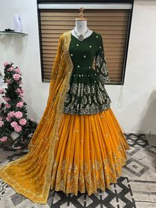 Ensemble haut, lehenga et dupatta en faux georgette avec broderie lourde et travail de sequins, avec manches, pour soirée, multicolore, lehenga de créateur - Product Image 4